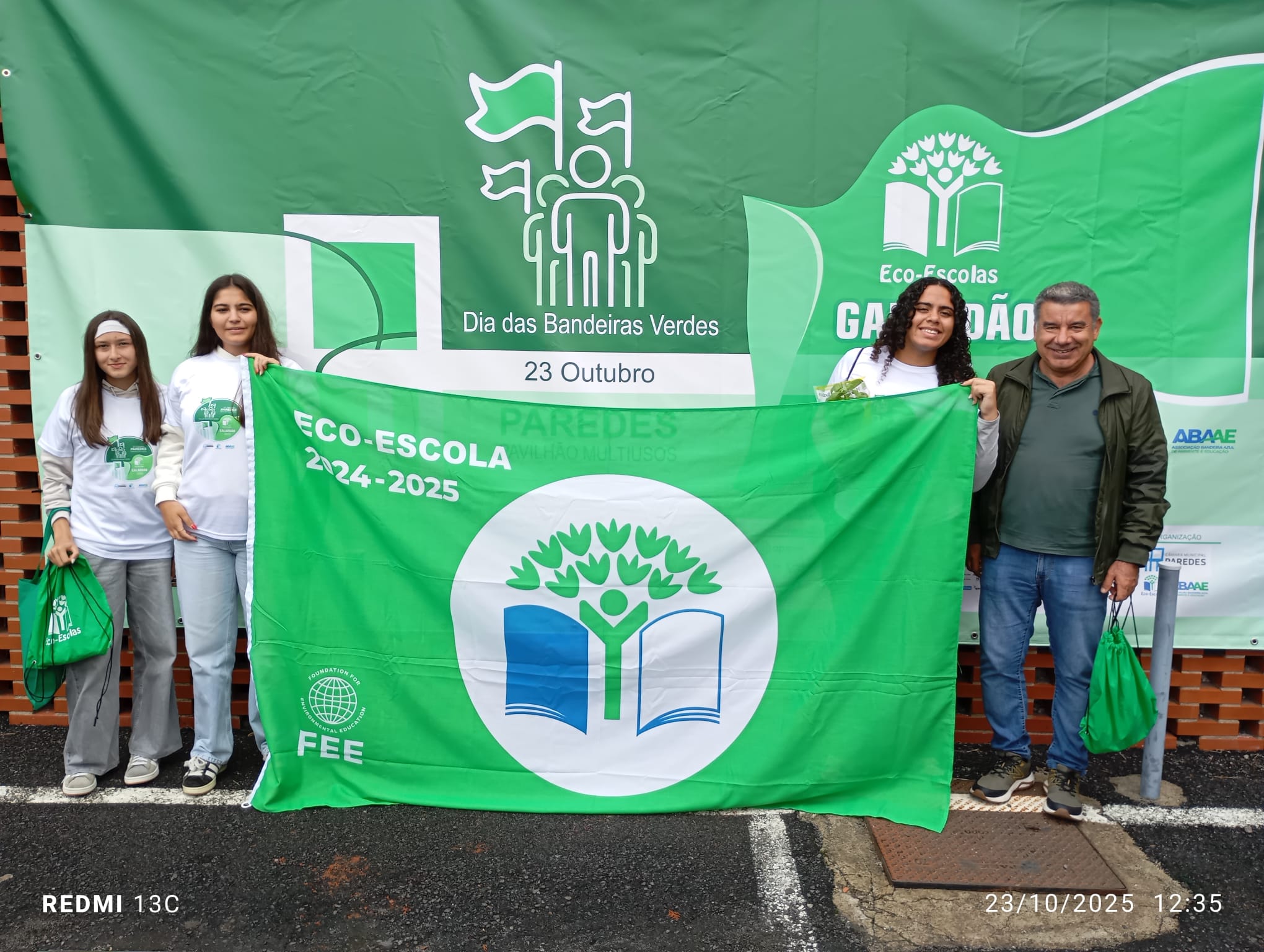 Eco escolas bandeira.jpg