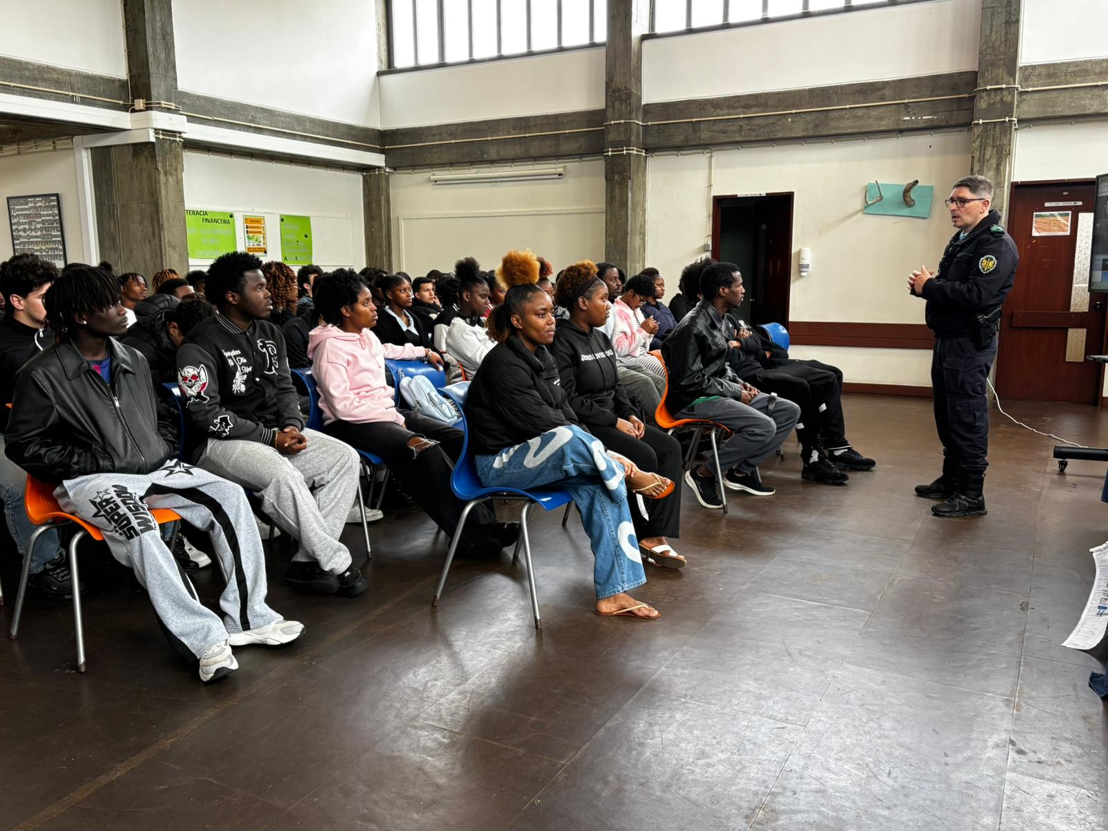 palestra GNR - mesas redondas.jpeg